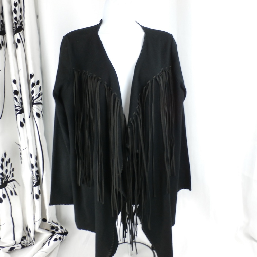 Kate & Mallory Sweater Knit  Fringe Whipstitch M